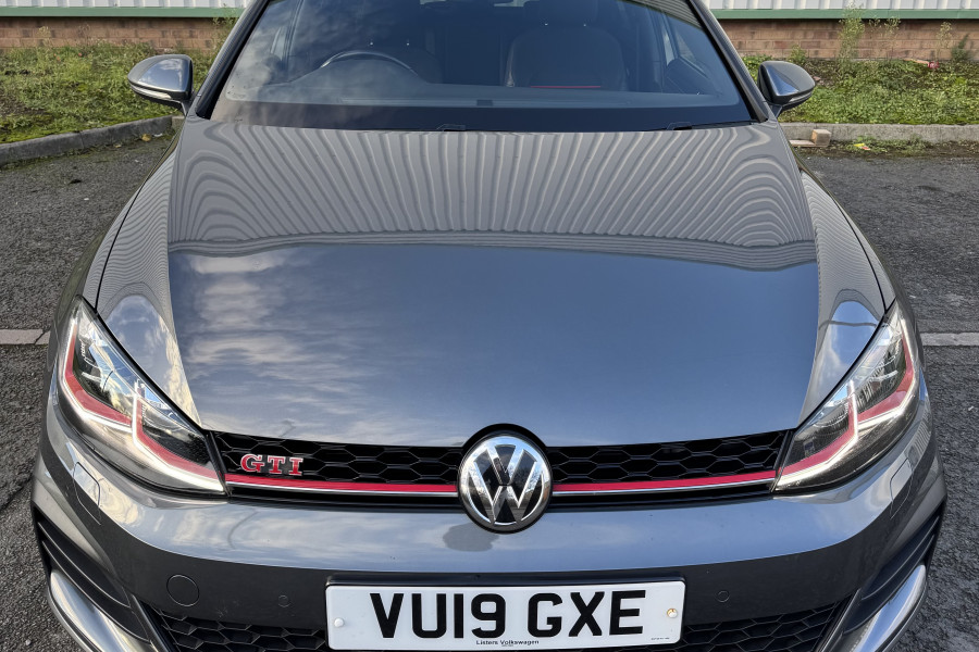 Volkswagen Golf GTI 